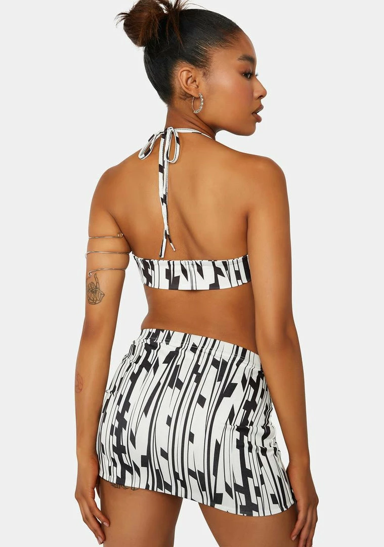 Budget โ Public Desire Geo Printed Micro Mini ๐ Skirt โญ 4 Public Desire Geo Printed Micro Mini Skirt