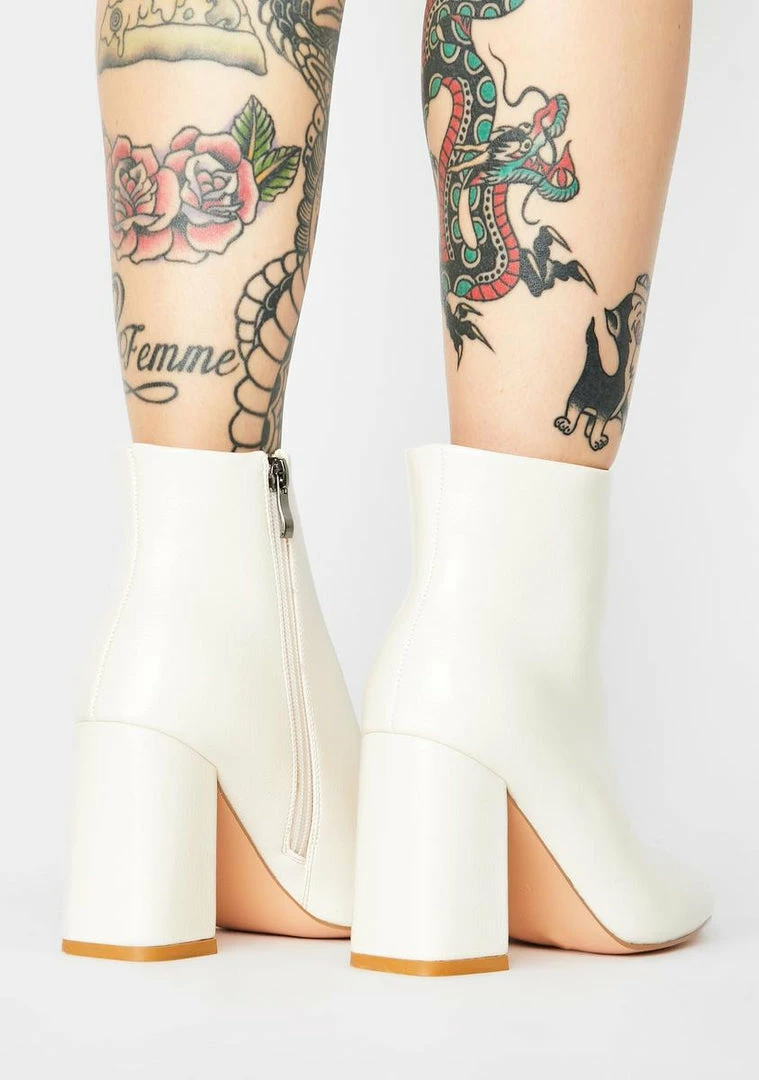 Coupon ๐งจ Public Desire Off White Aimee Patent Ankle ๐ฅพ Boots ๐ฅพ Boots & Booties ๐ 4 Public Desire Off White Aimee Patent Ankle Boots Boots & Booties